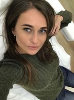 Julia, Kiev, Ukraine, online dating services