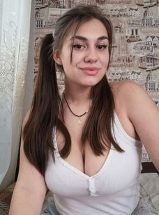 Mia, Lugansk, Ukraine, meet russian women